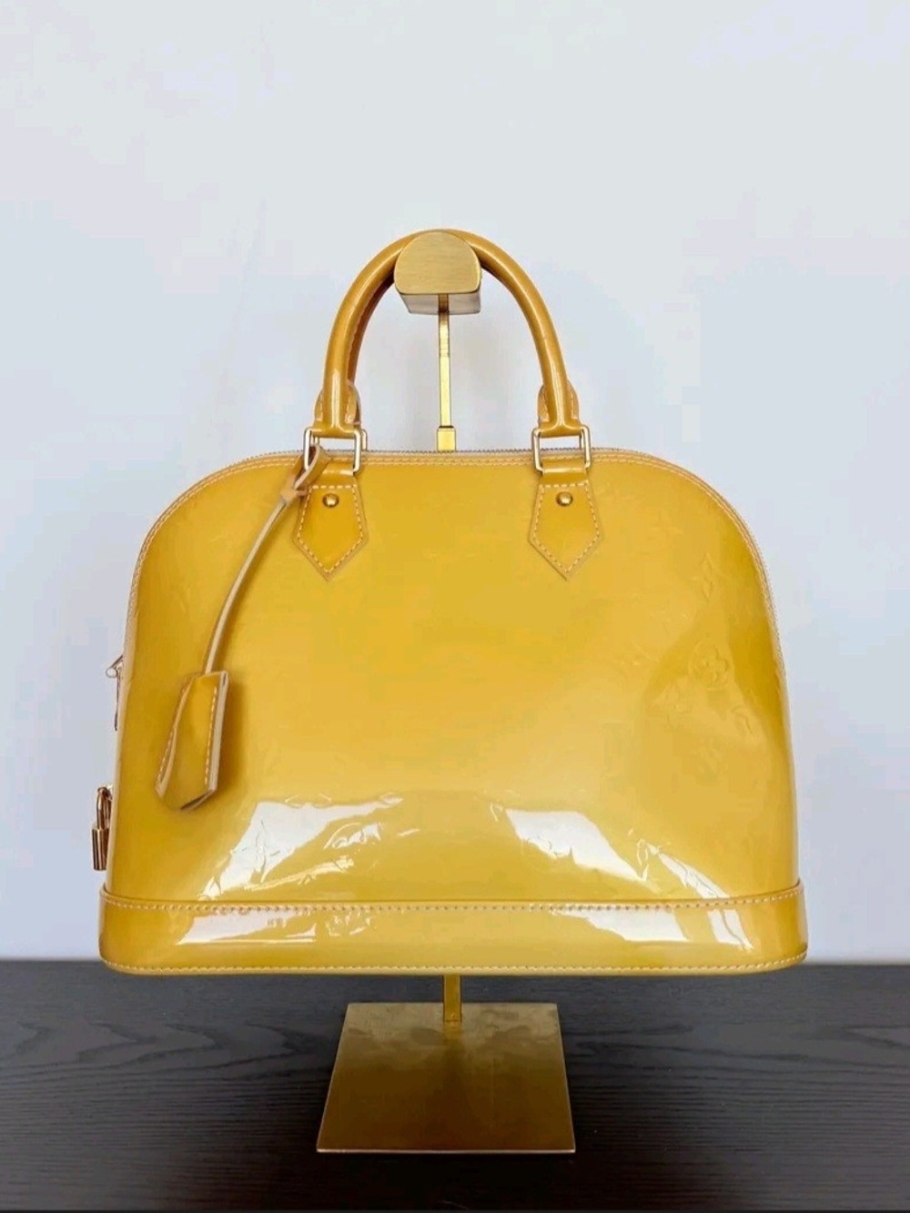 Authentic Louis Vuitton Monogram Vernis Alma in Jaune Passion Yellow with COA